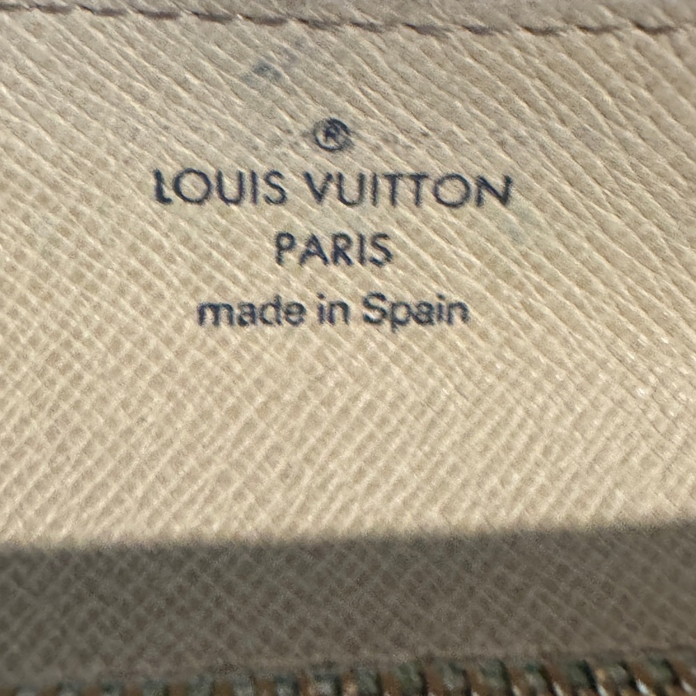 Louis Vuitton Damier Bifold Checkered Clutch - Picture 7 of 16